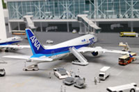 DS144-002 Diorama Sheet (1/144) Airline Terminal Set
[Hakoniwagiken 1/144 Aviation Series] Layout Sample Image -hakoniwagiken.com-