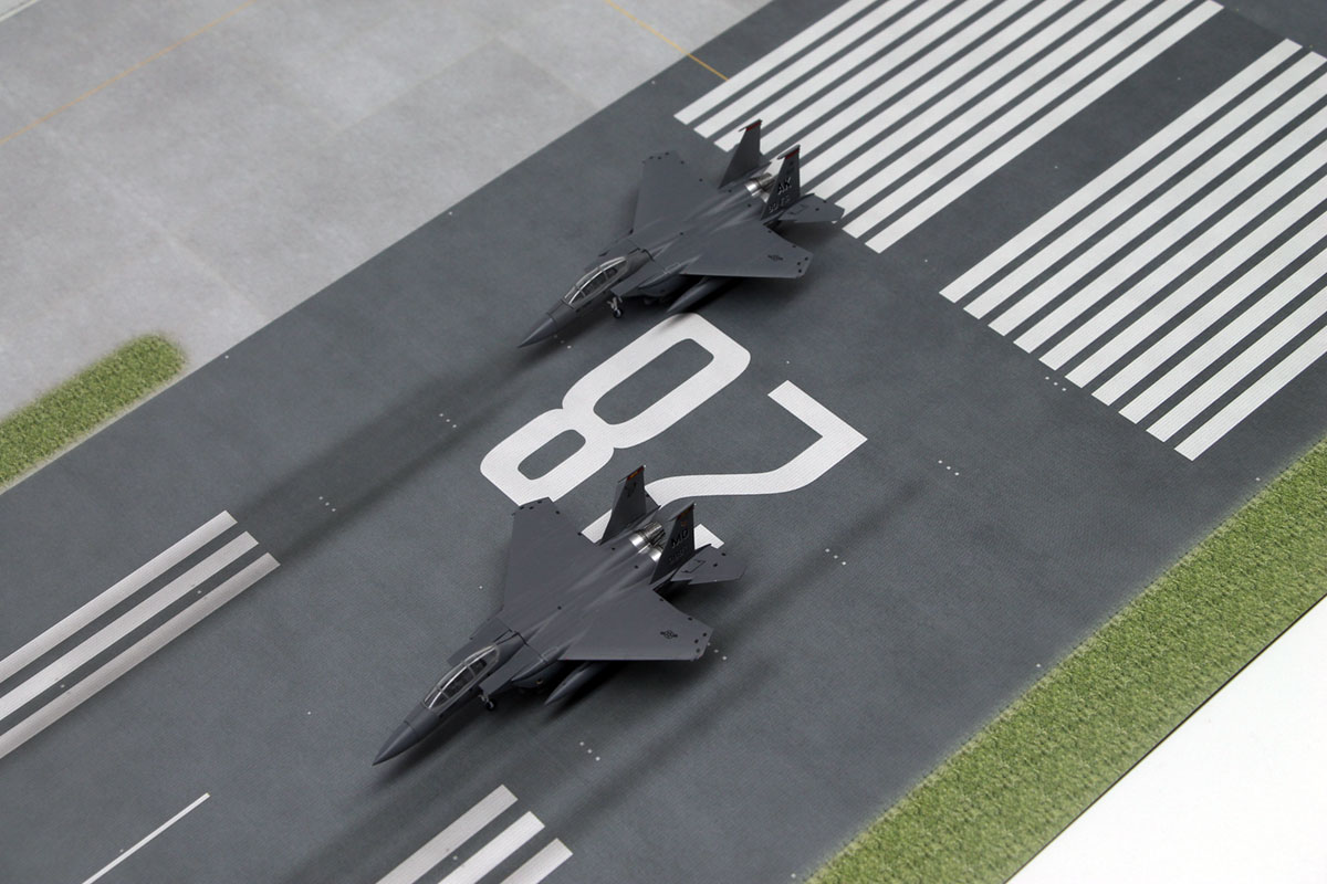 DS144-004 ジオラマシート [1/144 滑走路セット] [箱庭技研