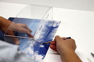 �f�B�X�v���C�P�[�X�ւ̃W�I���}�V�[�g(mini)�ݒu�@�̏Љ�摜