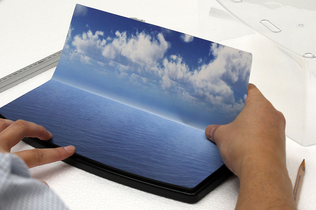 ジオラマシートminiのコレクションケースへの設置方法 （サポート