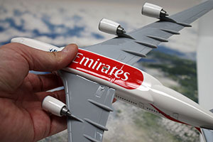 �f�B�X�v���C�W�����f���E�����̌Œ���@�̏Љ�摜